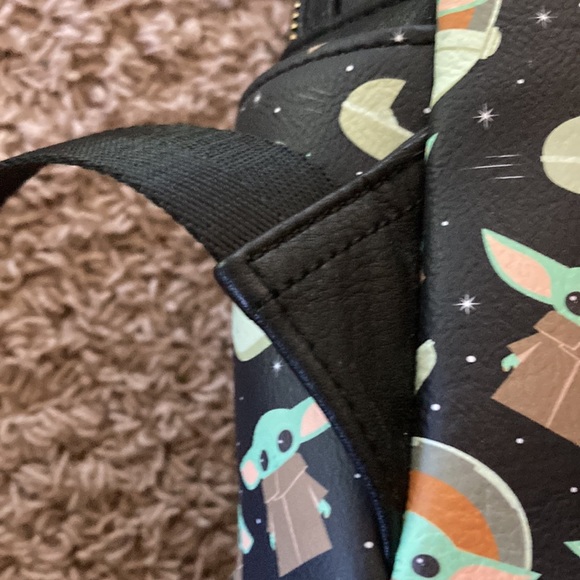 Loungefly The Child backpack - Picture 6 of 9